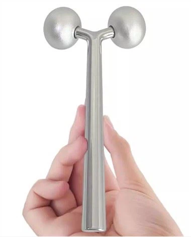 רולר לעיסוי פנים תלת מימד של Ice Stick